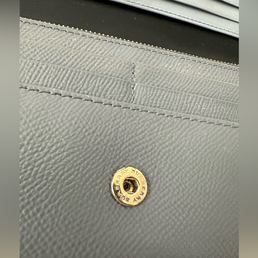 Burberry Wallet - Picture 10 of 10